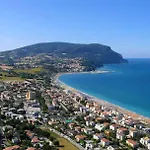 Bed & Breakfast La Cicala Del Conero 3*